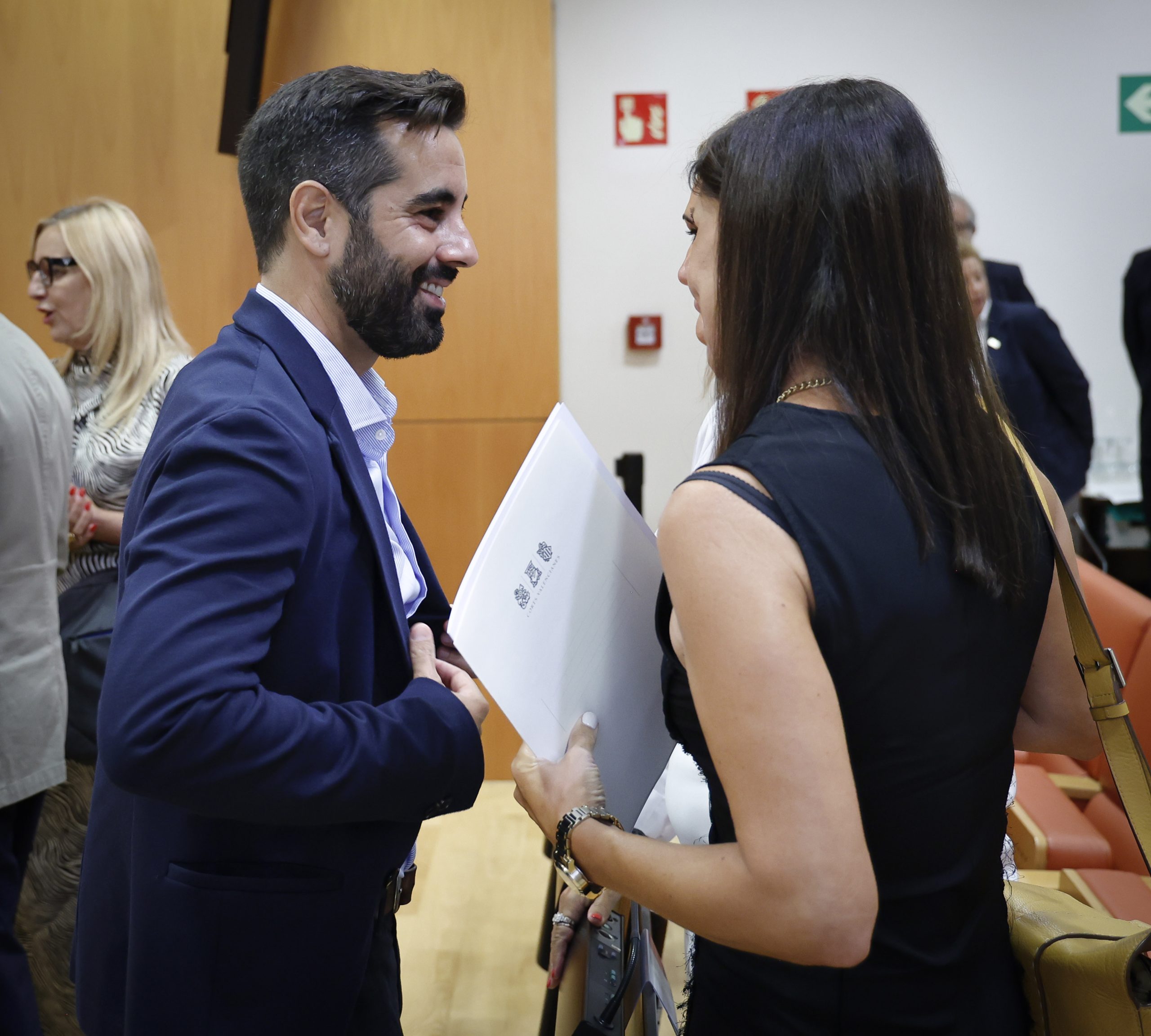 En este momento estás viendo El PSPV-PSOE apunta que la sentencia de Zaplana “es una condena a una manera de hacer política corrupta” y recuerda que “Mazón es el hijo político de Zaplana y su alumno aventajado”