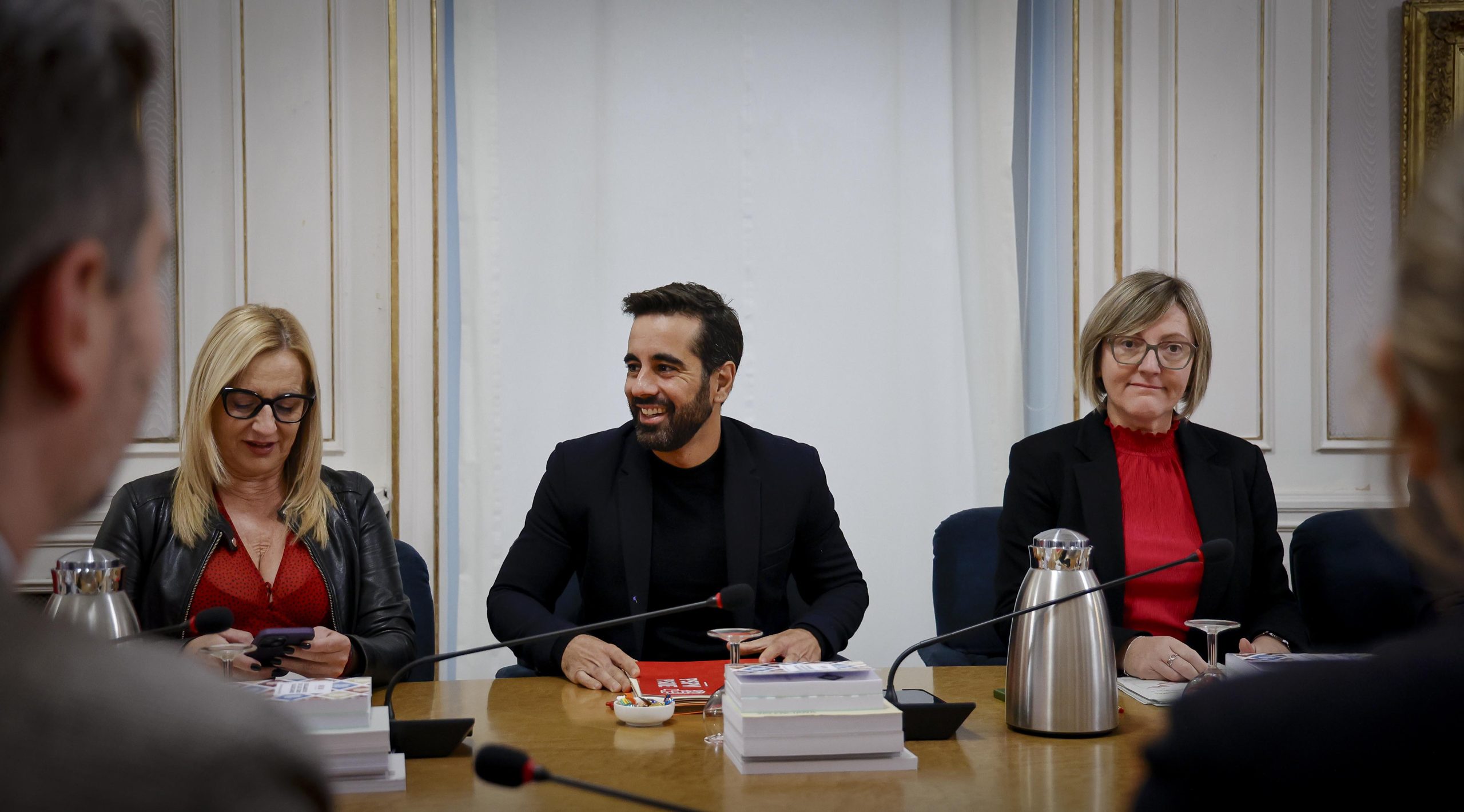 You are currently viewing El PSPV-PSOE reclama la compareixença de Salomé Pradas en Les Corts i exigix a Mazón que “deixe de tractar-la com un testimoni protegit”: “Sap més pel que calla que per la gestió d’eixe dia”