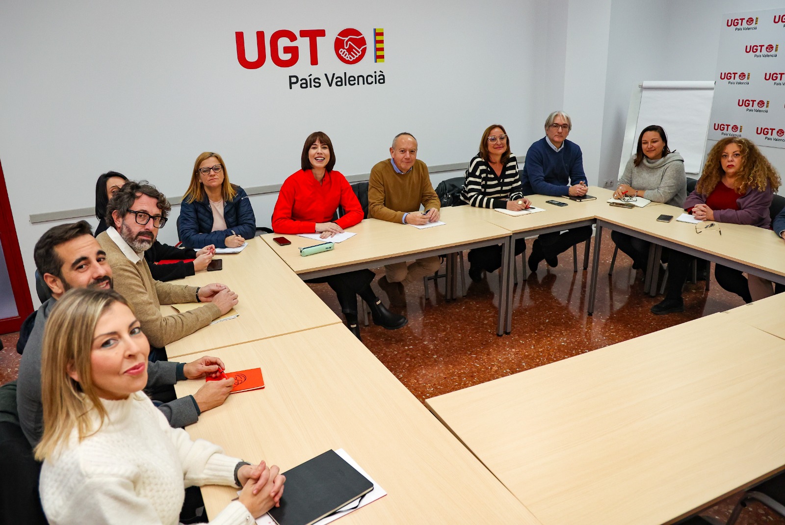 En este momento estás viendo Diana Morant acusa a Feijóo y al PP de “ser cómplices de un señor que no estaba dónde tenía que estar porque estaba en El Ventorro”: “Ni noqueado, ni superado por las circunstancias, Mazón estaba comiendo”