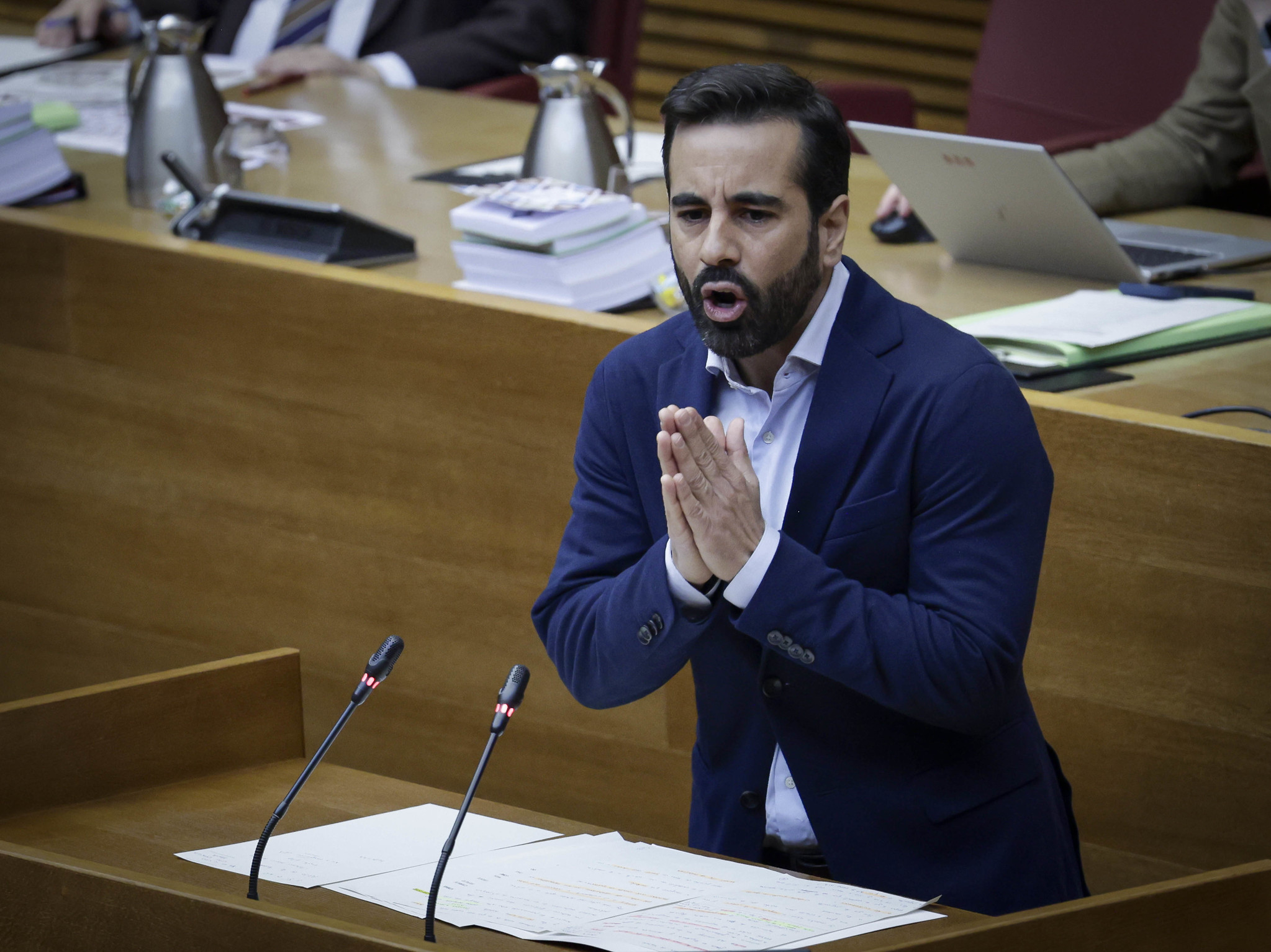 En este momento estás viendo Muñoz: “Mazón se ha convertido en un yonki de las mentiras y en una máquina de hacer bulos que infringe dolor a toda la sociedad valenciana”